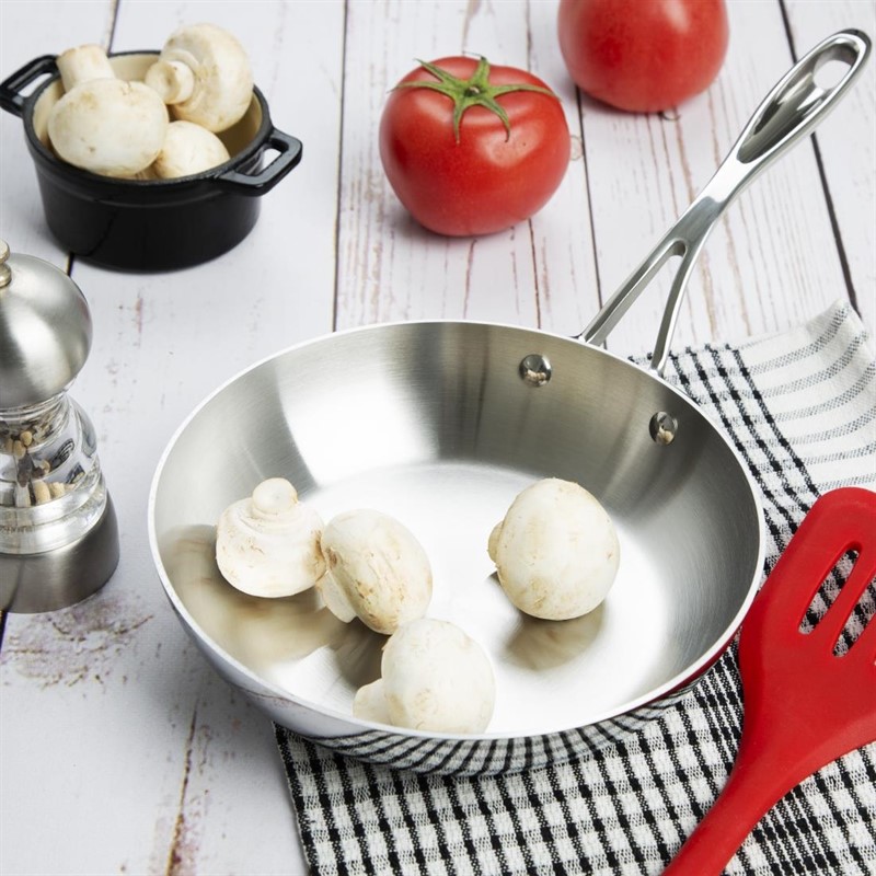  Vogue Tri-Wall Induction Fry Pan 200mm 