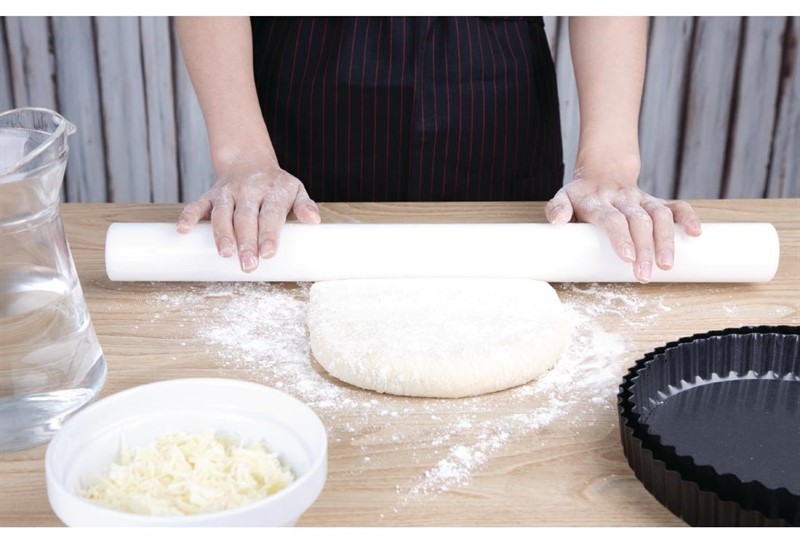  Vogue Polyethylene Rolling Pin 20" 