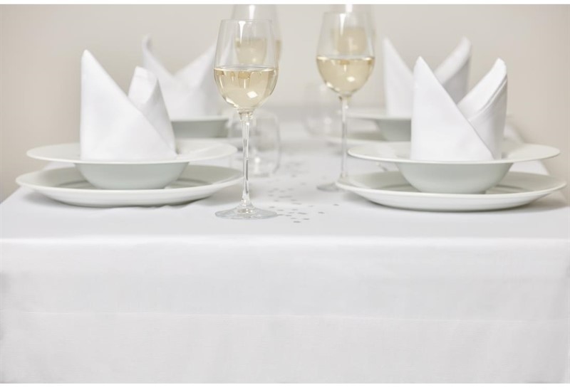  Mitre Luxury Satin Band Tablecloth 1370 x 2280mm 