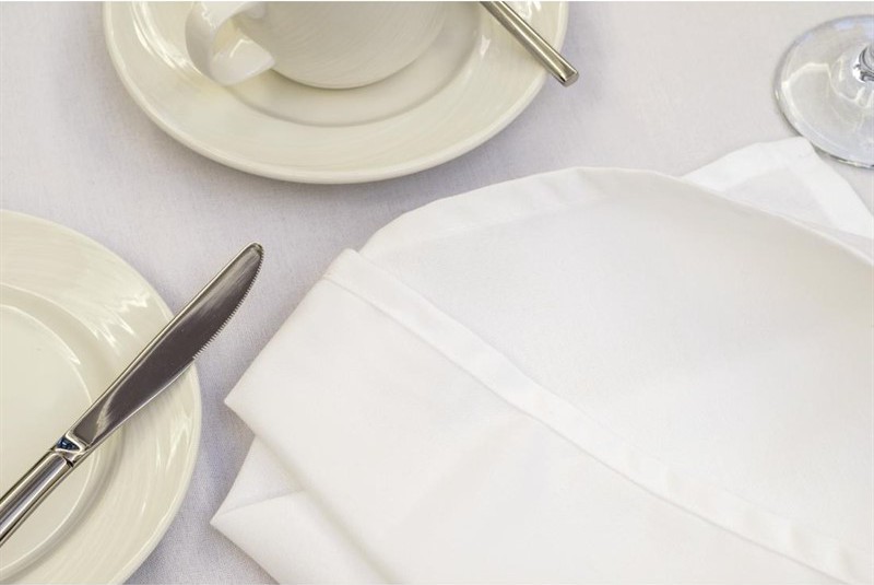  Mitre Essentials Occasions Round Tablecloth White 3050mm 